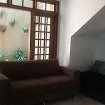 Casa Inteira Proxima Ao Centro / 4 Suites.